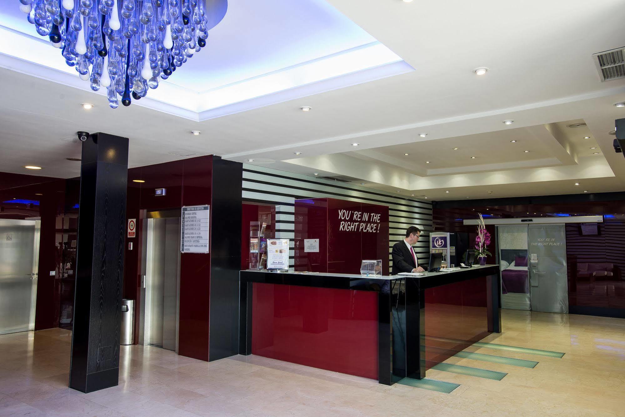 Torrejón de Ardoz Hostal Torrejon מראה חיצוני תמונה
